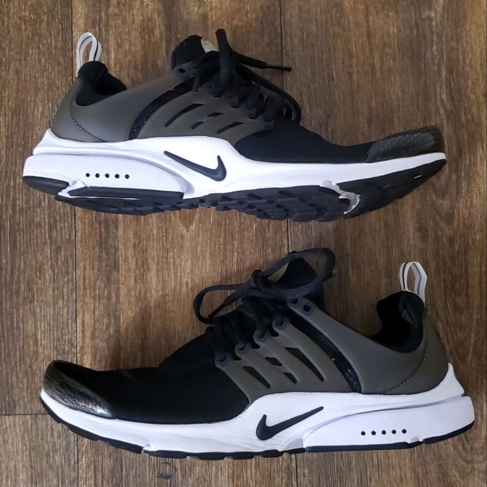 Nike Prestos Black Shoes